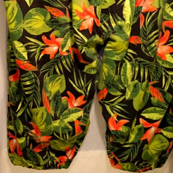 ASHLEY STEWART 2PC TROPICAL JACKET & CAPRI SET